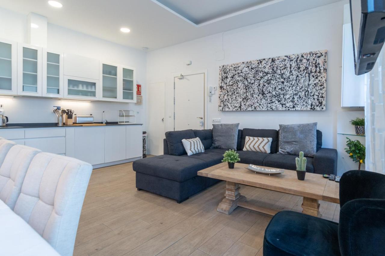 Apartament Jacuzzi Full Exterior Sol, By Monaro*****